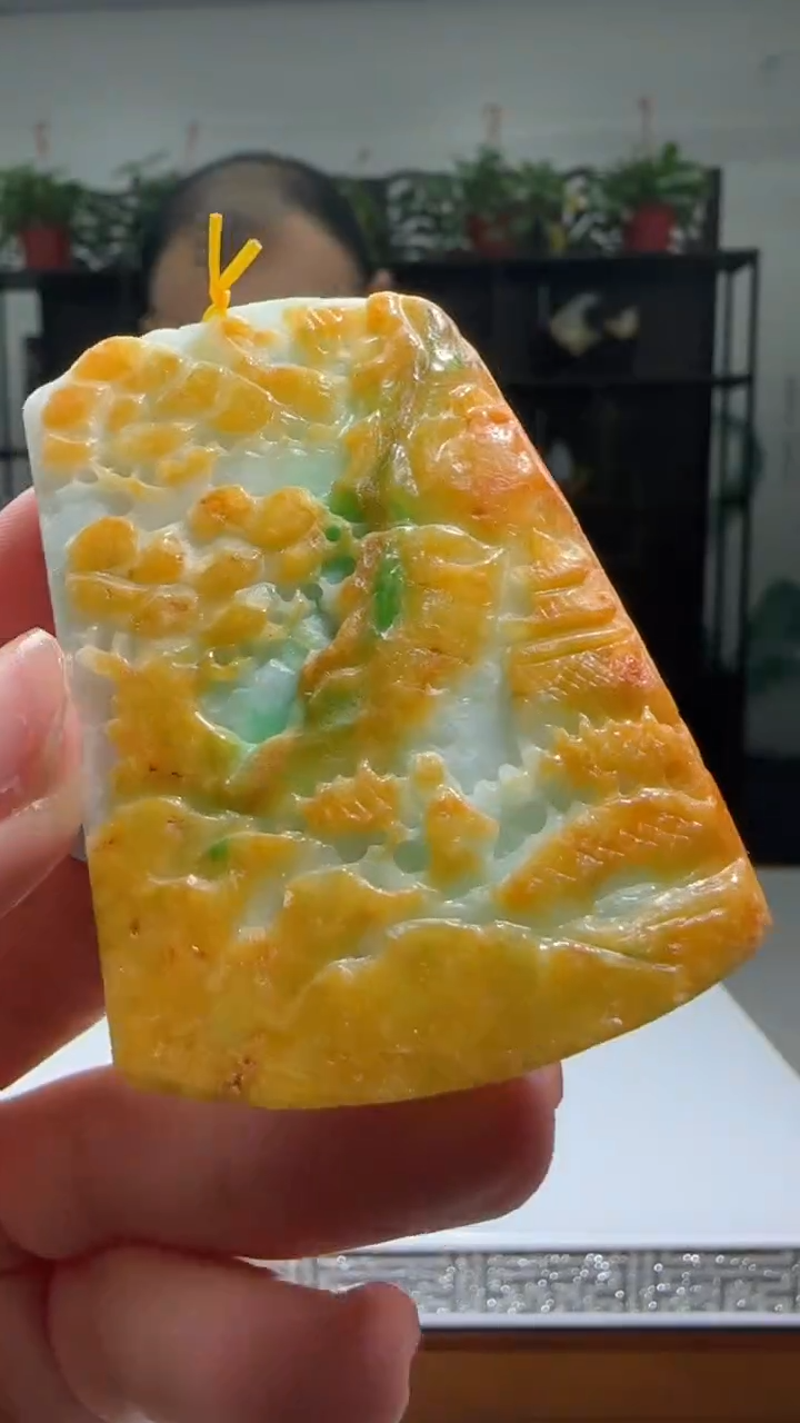 【闪购商品】翡翠颈饰未镶嵌天然翡翠A货吊坠