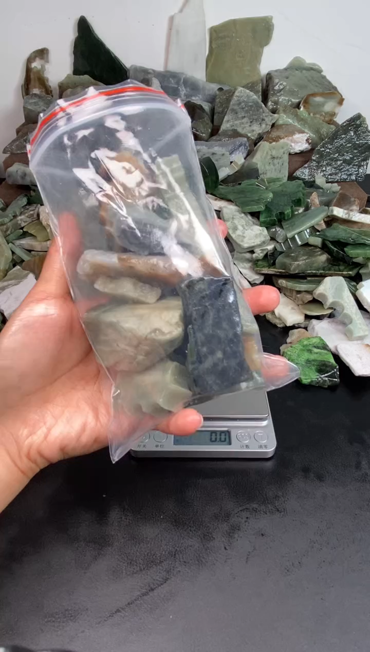 未镶嵌和田玉摆件20