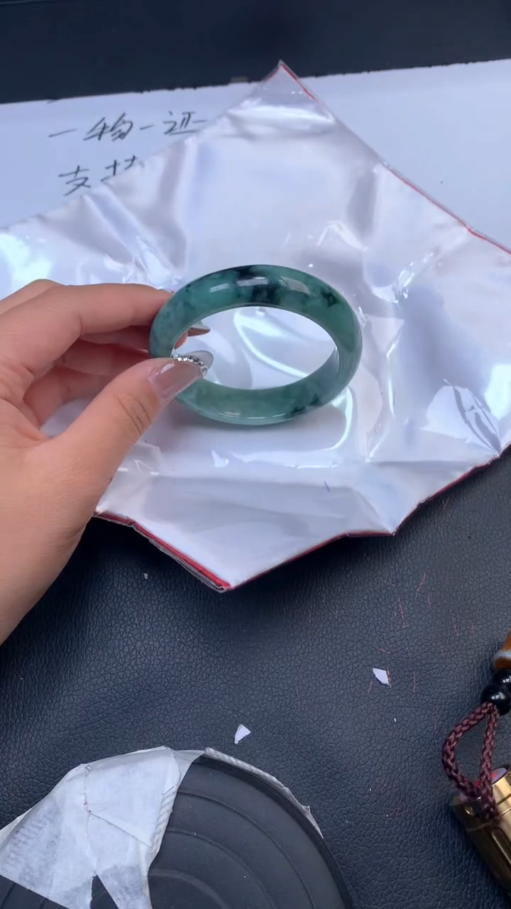 【闪购商品】翡翠手镯未镶嵌天然缅甸A货翡翠手镯