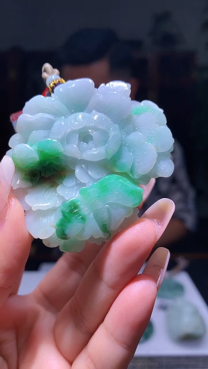 【闪购商品】定制翡翠未镶嵌1015xx-毛货挂件10