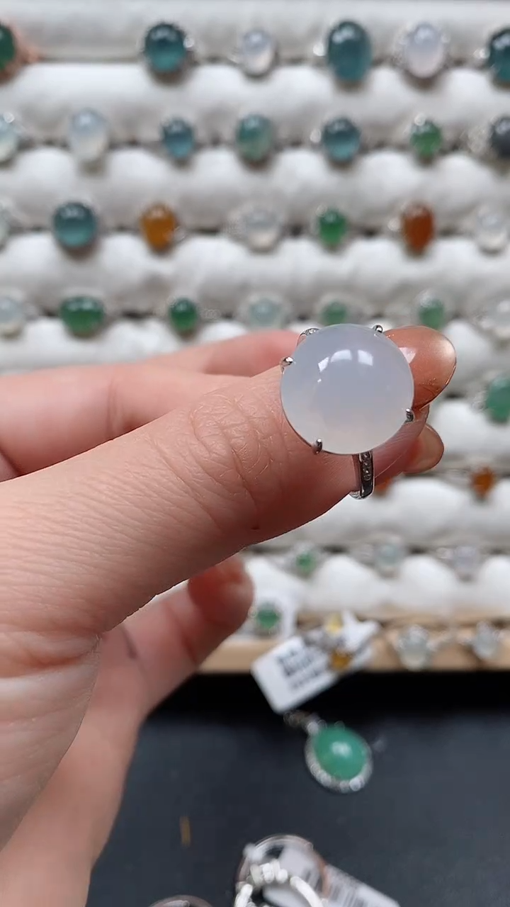 【闪购商品】翡翠戒指银S925镶嵌一物一证一礼盒