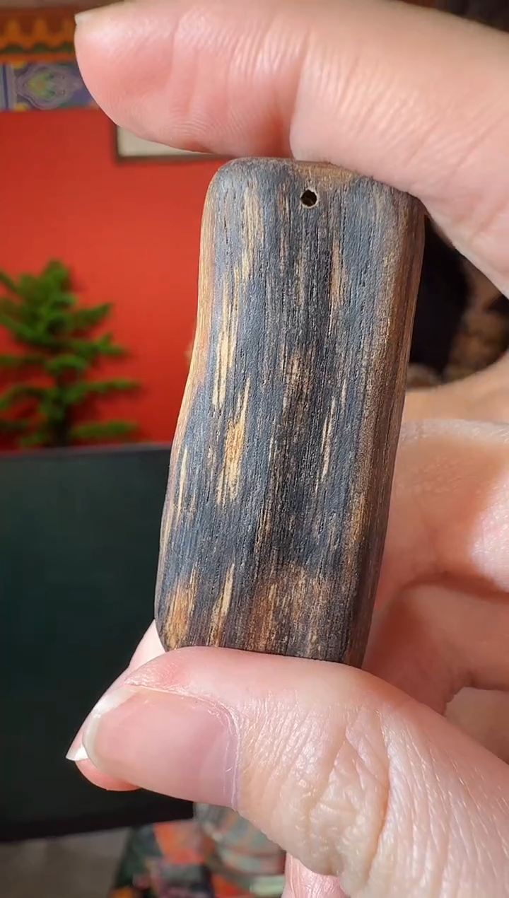 沉香吊坠X45芽庄多样性发一