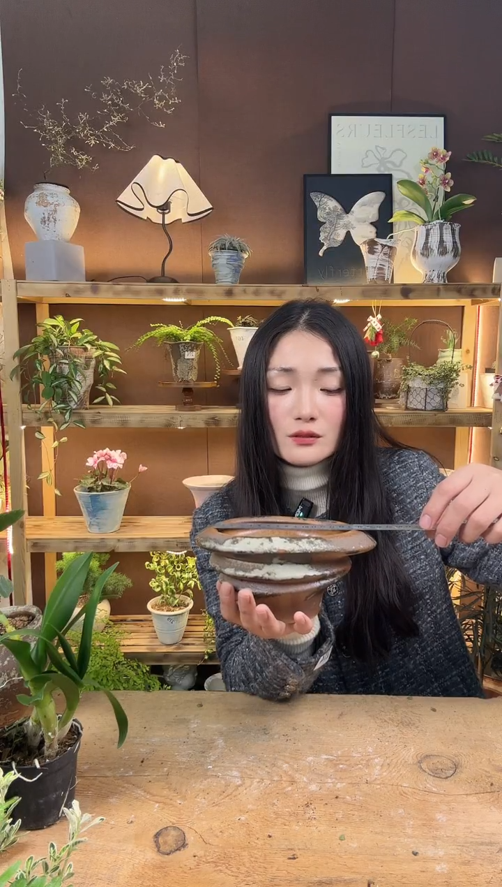 无花朵编号  304  景德镇手工手绘花盆 