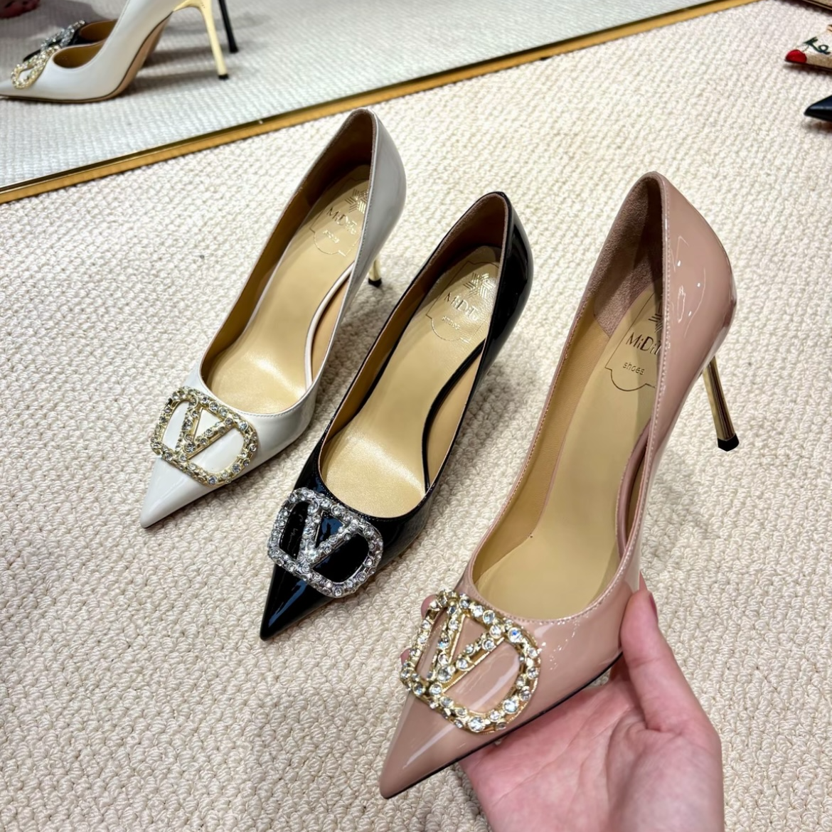 四季通用夏季性感轻职风女鞋轻奢细跟高跟鞋公主风