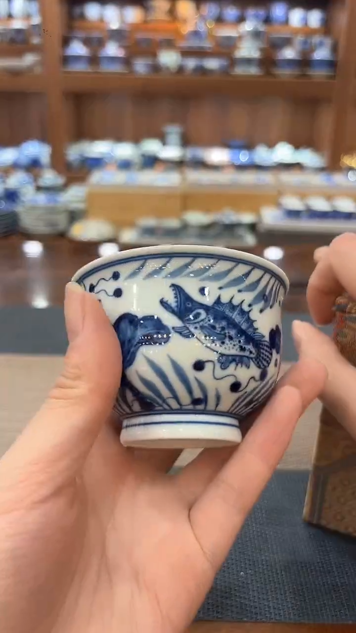 【闪购商品】青花鱼藻炉式杯子