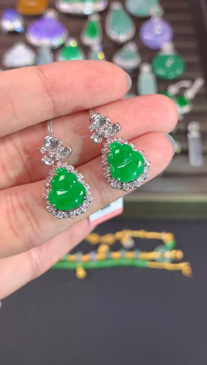 【闪购商品】翡翠吊坠(不含链)18K金镶嵌A703|(多样性发货）拍一发一