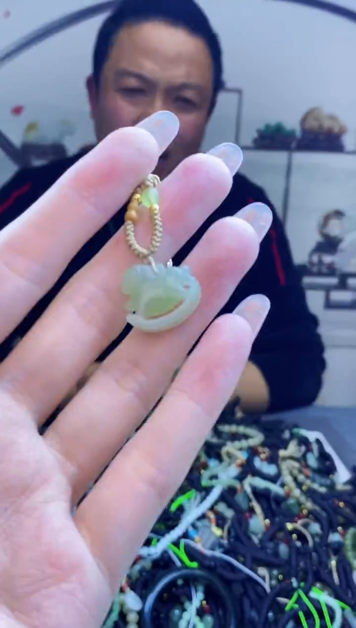 颈饰未镶嵌和田玉多样性发拍一发一