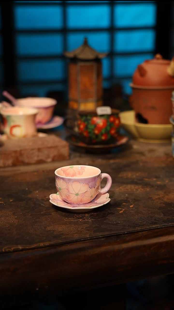 陶瓷景德镇高温釉下彩手工手绘款式