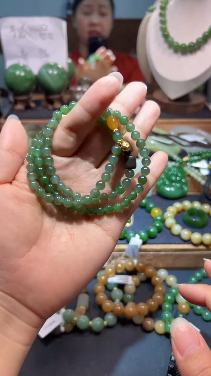 颈饰未镶嵌和田玉多样性发一