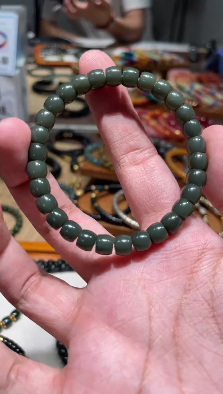 未镶嵌手串和田玉7mm直切枣青和田玉手串特细