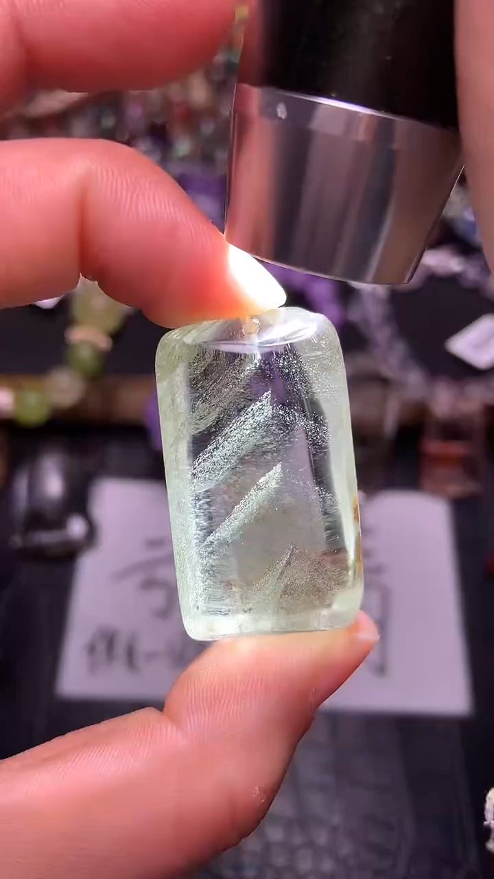 【闪购商品】水晶吊坠(赠链)未镶嵌88