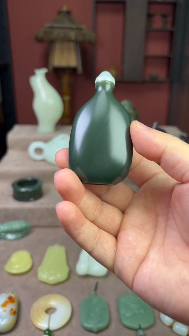 和田玉未镶嵌把件方*青玉鼻烟壶
