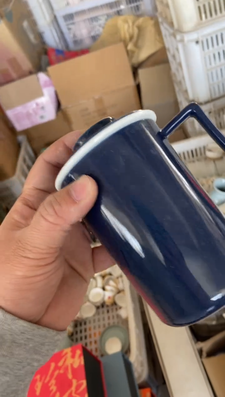 无运费险有瑕疵的摄影的产品有使用过的痕迹有点脏介意勿拍