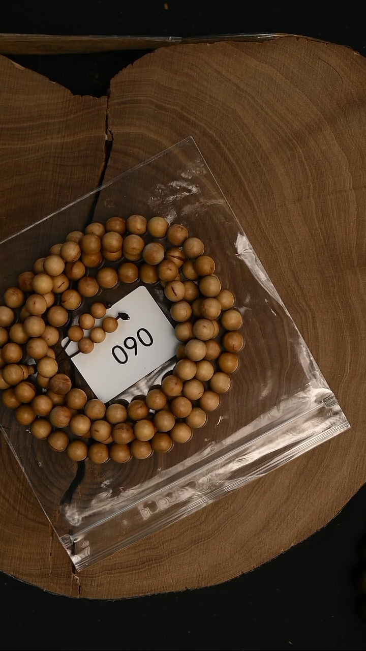 檀香木其他08*108顺纹 花色留疤串-6-.060