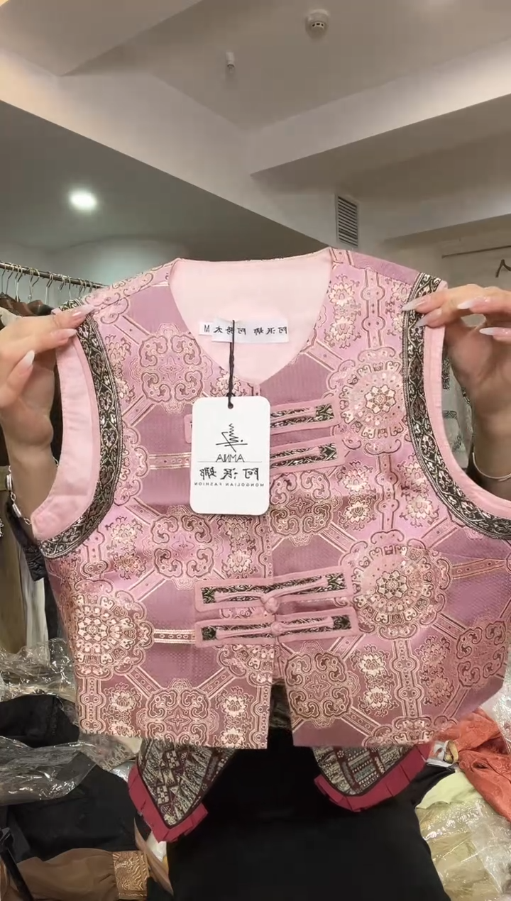 M码      110斤   马甲