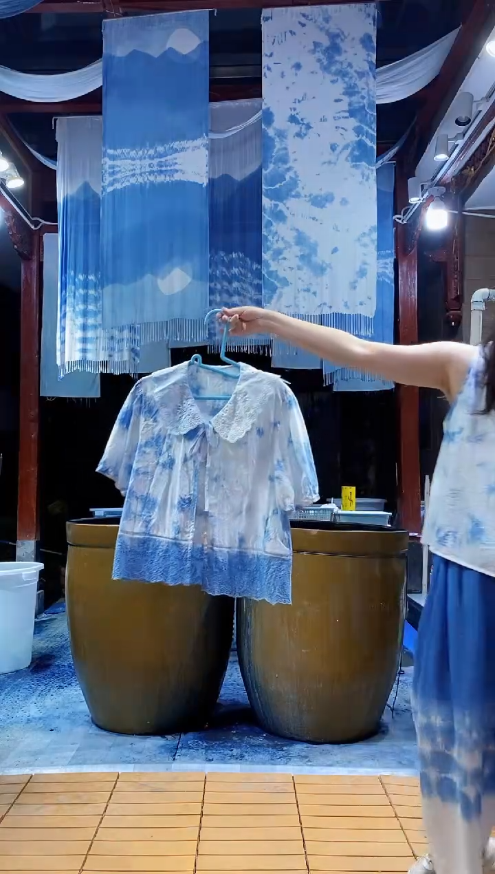 云浅蓝深 扎染服装   114