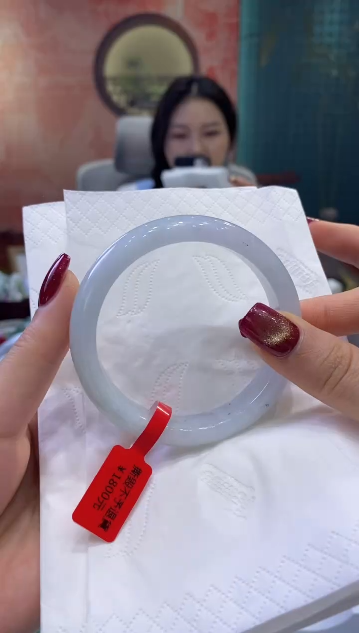 【闪购商品】翡翠手镯未镶嵌多人02119