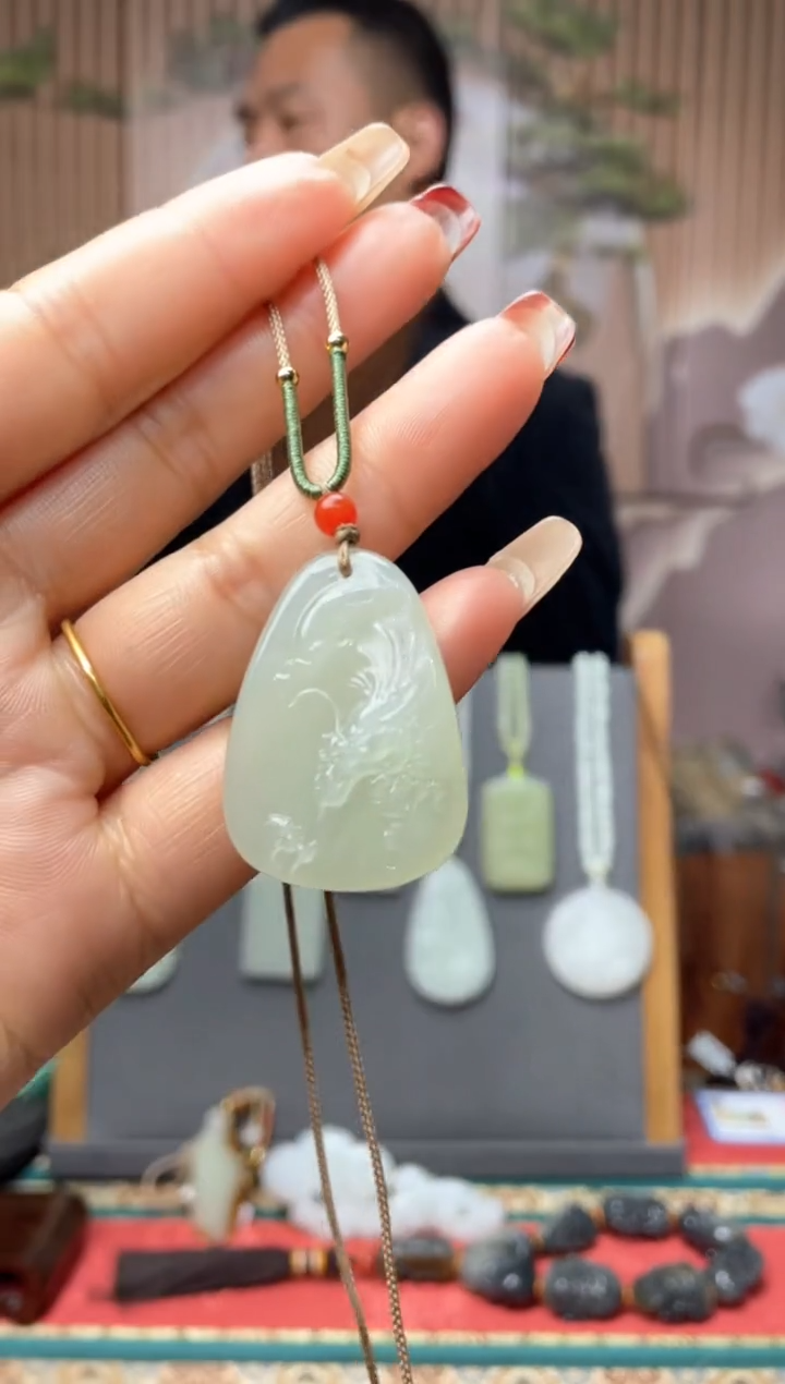 【闪购商品】和田玉颈饰未镶嵌一