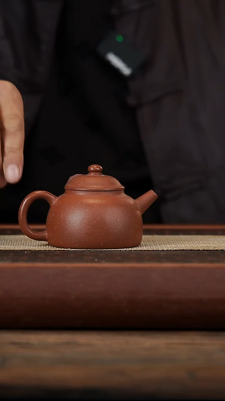 茶壶紫砂微瑕150毫升红降坡壶