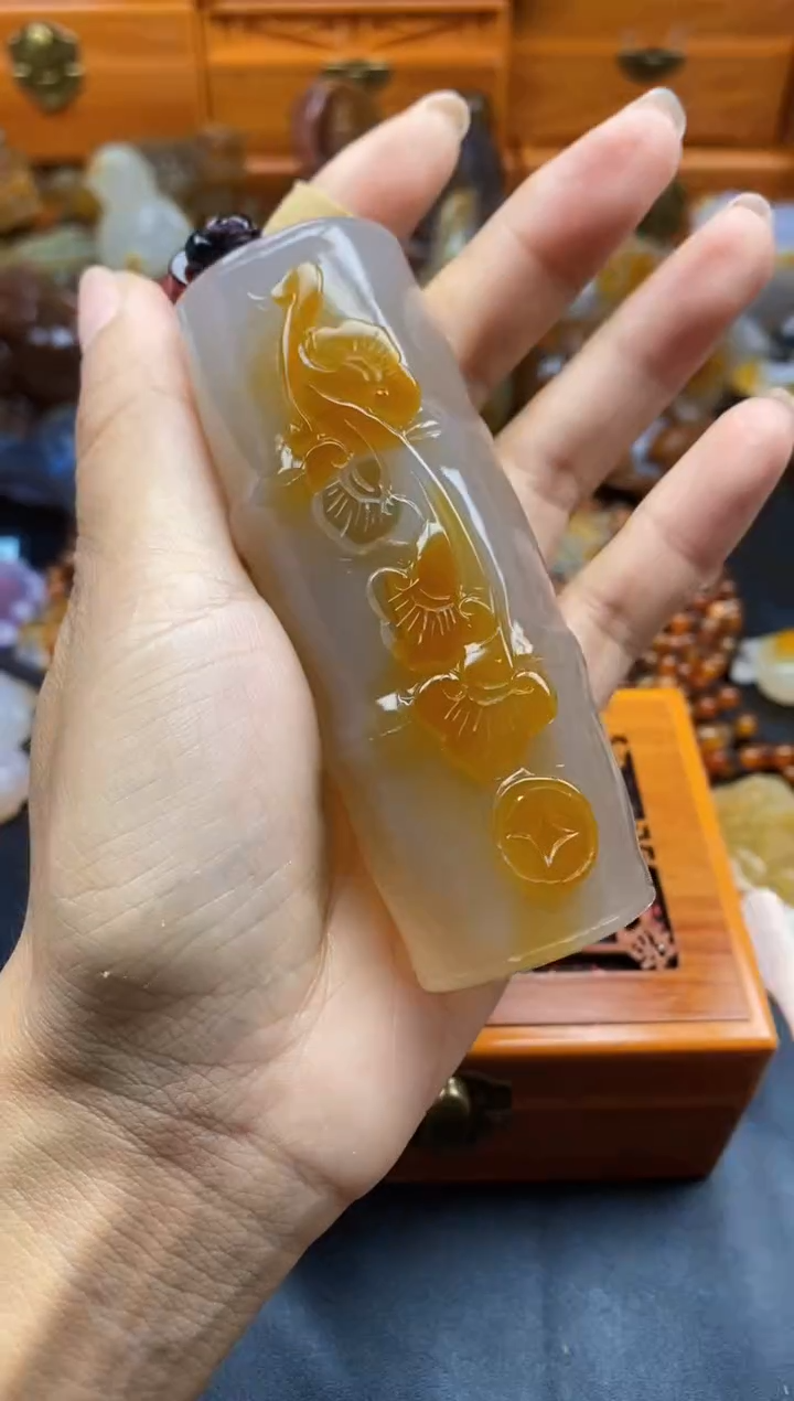 未镶嵌1玛瑙/玉髓安**生ll