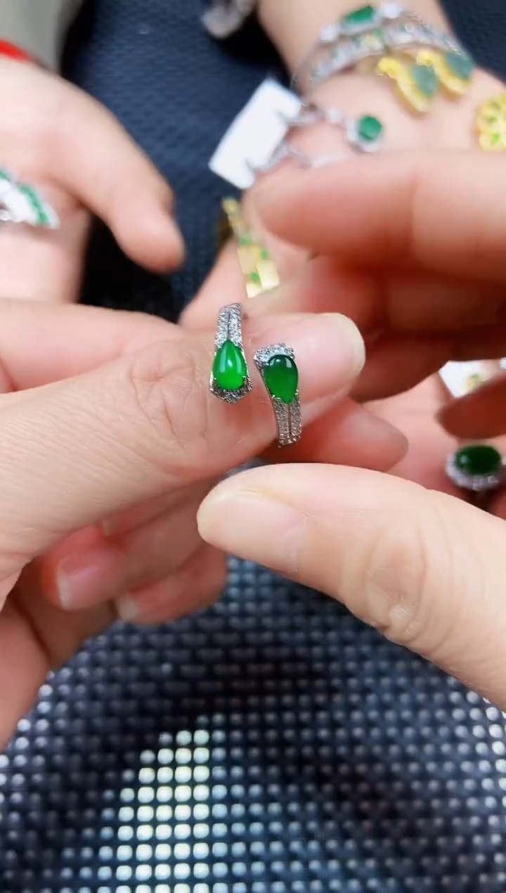 【闪购商品】翡翠戒指未镶嵌11111111111