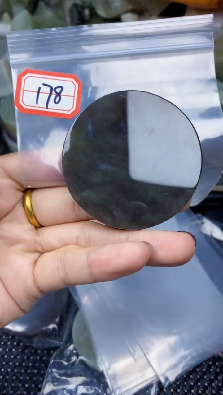 【闪购商品】和田玉多样性发货未镶嵌多样性发货