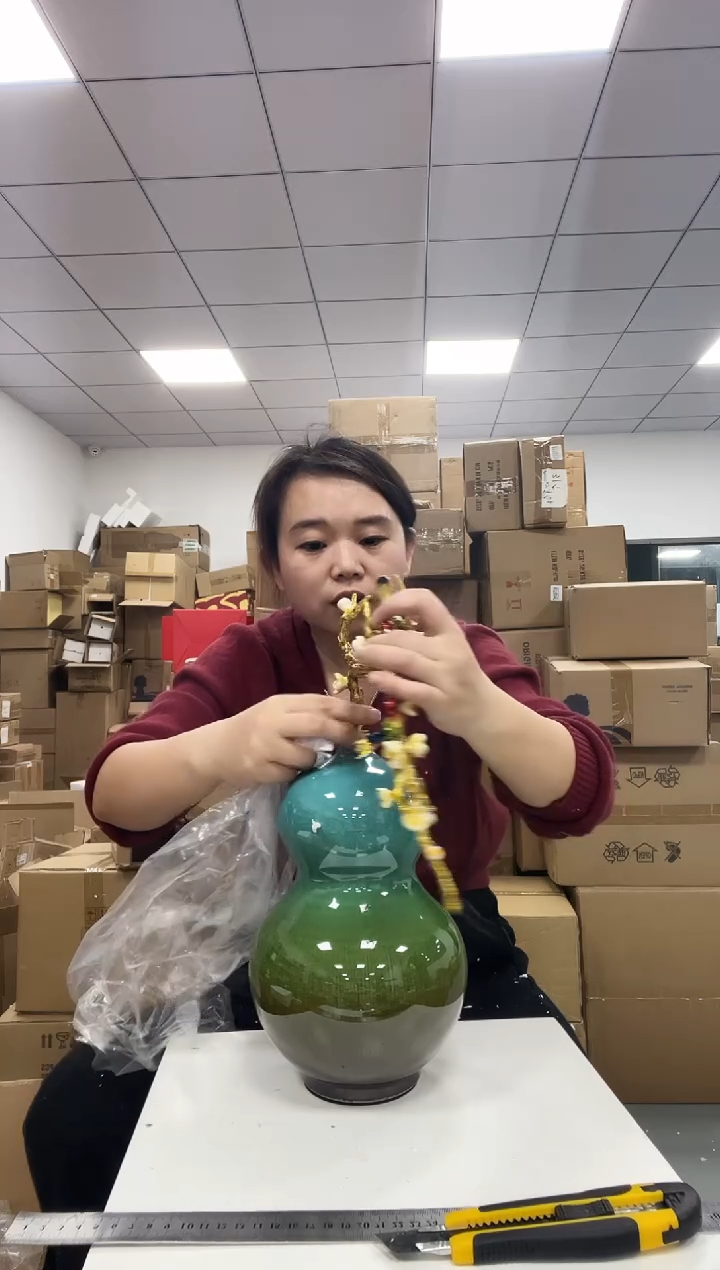 树脂珐琅彩葫芦摆件