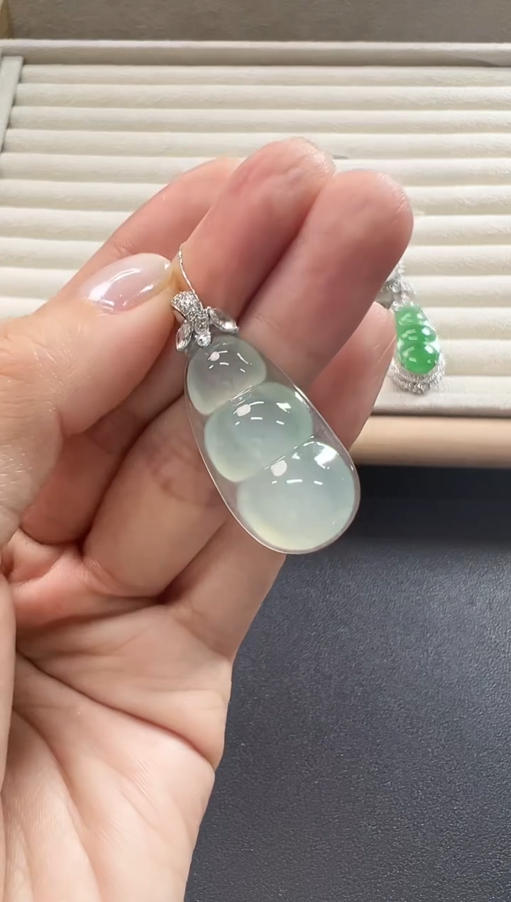 颈饰18K金镶嵌翡翠 KXLJ1206-062