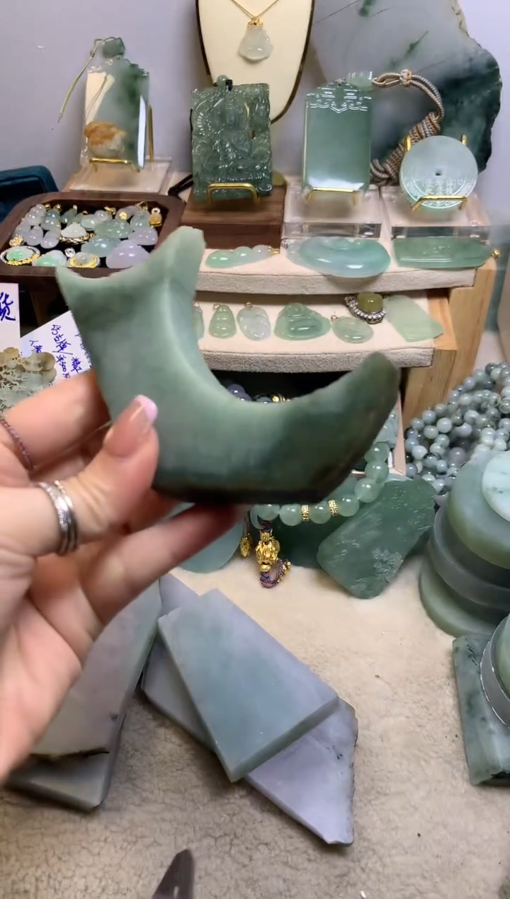 【闪购商品】翡翠挂件未镶嵌缅甸A货翡翠，没有运费险