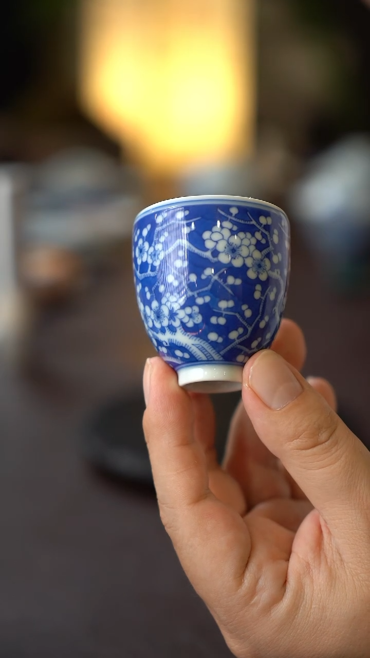景德镇全手工手绘冰梅纹主人杯