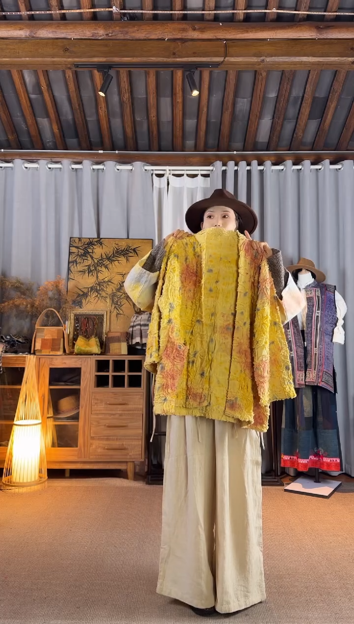 ?**?设计师款黄色树莓染手剪花外套