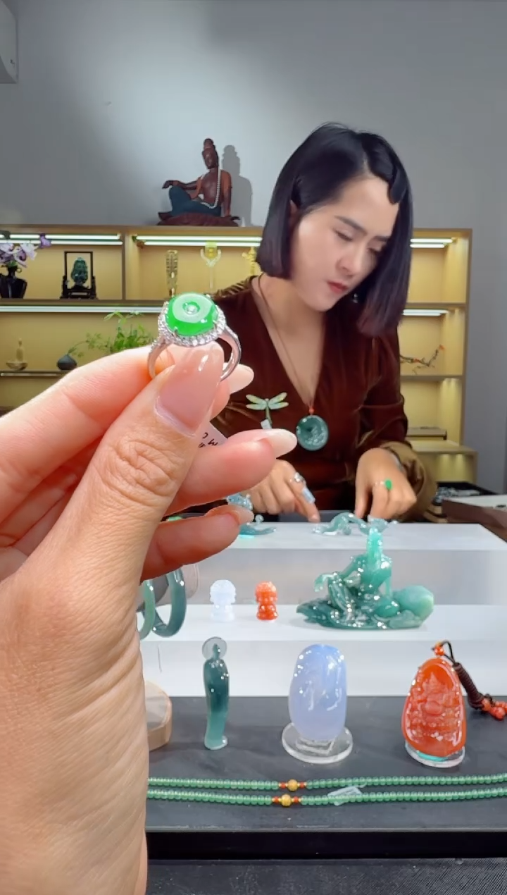 未镶嵌戒指翡翠戒指（多样性发其一）