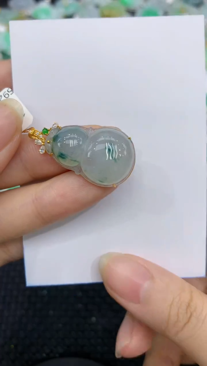 【闪购商品】翡翠颈饰18K金镶嵌8888888888