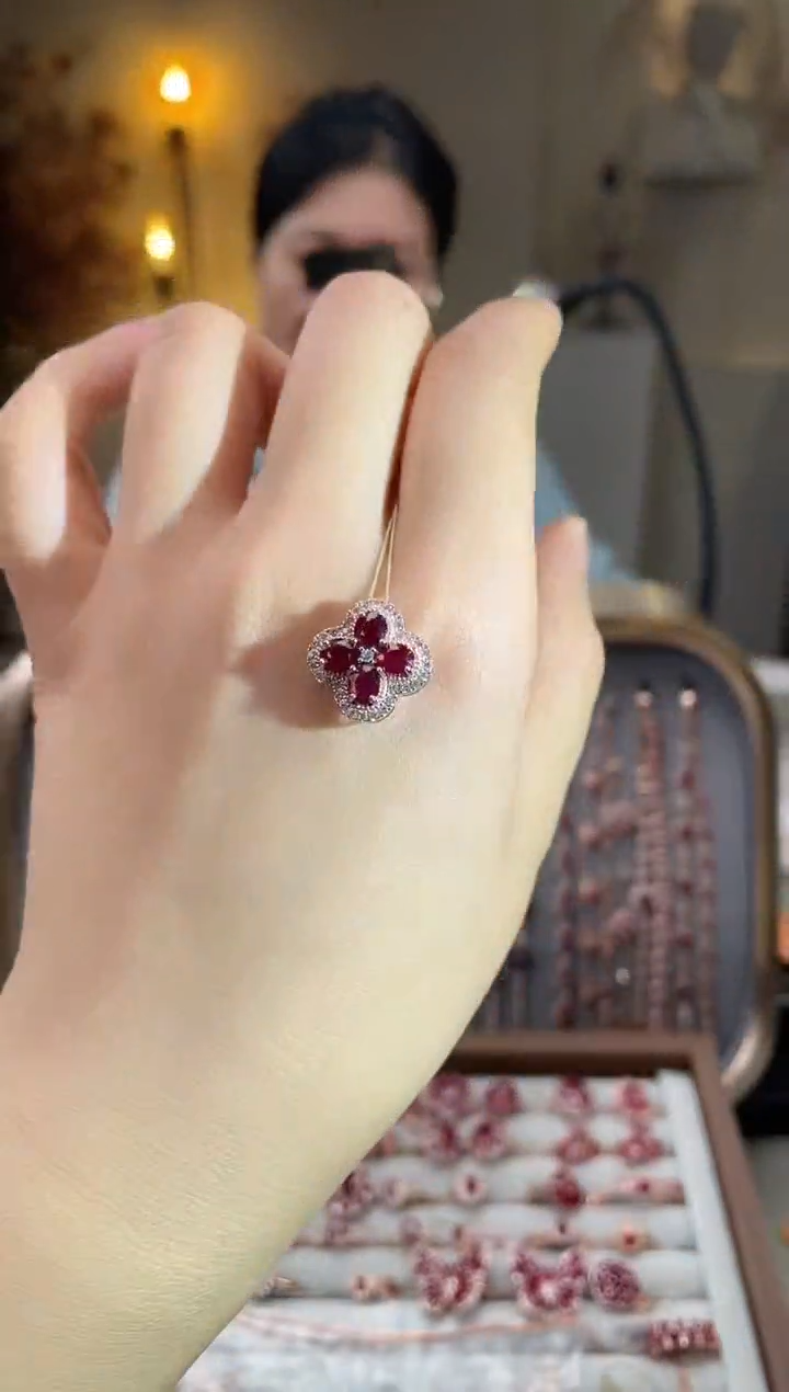 银S925镶嵌颈饰红宝石颈饰