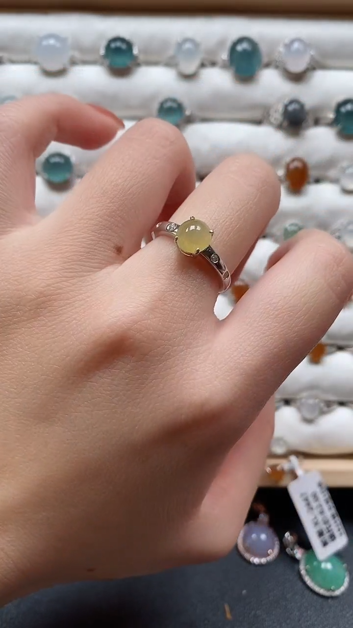 【闪购商品】翡翠戒指银S925镶嵌一物一证一礼盒