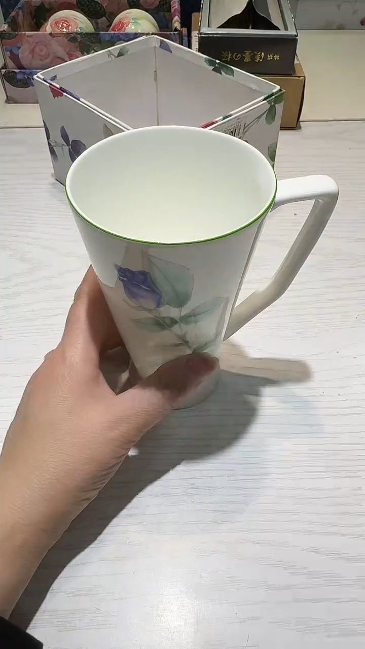 瓷片生活的本意就是开心@@1