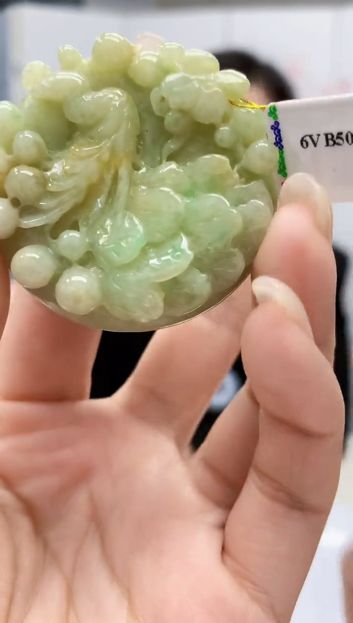 【闪购商品】定制翡翠未镶嵌4852lr-毛货挂件42
