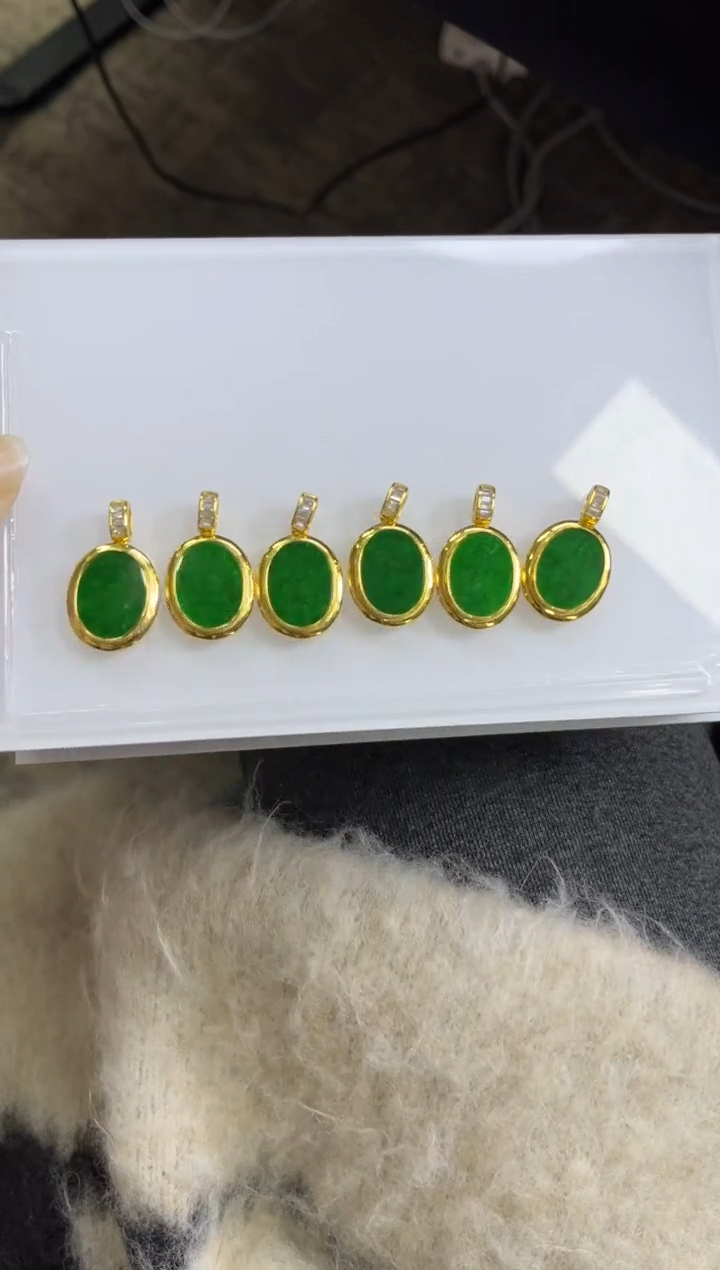 【闪购商品】翡翠颈饰银S925镶嵌A302多样性发一件/配绳子