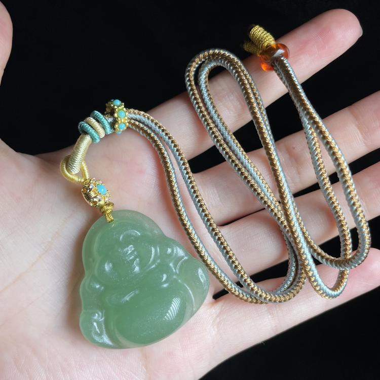 L【玉氏珠宝】东陵玉佛公吊坠-约34*10mm 多样性发其一CAN1820131