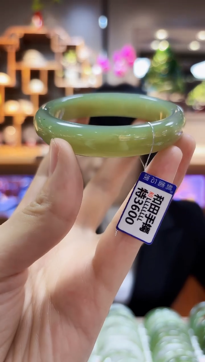 【闪购商品】和田玉54.9未镶嵌手镯