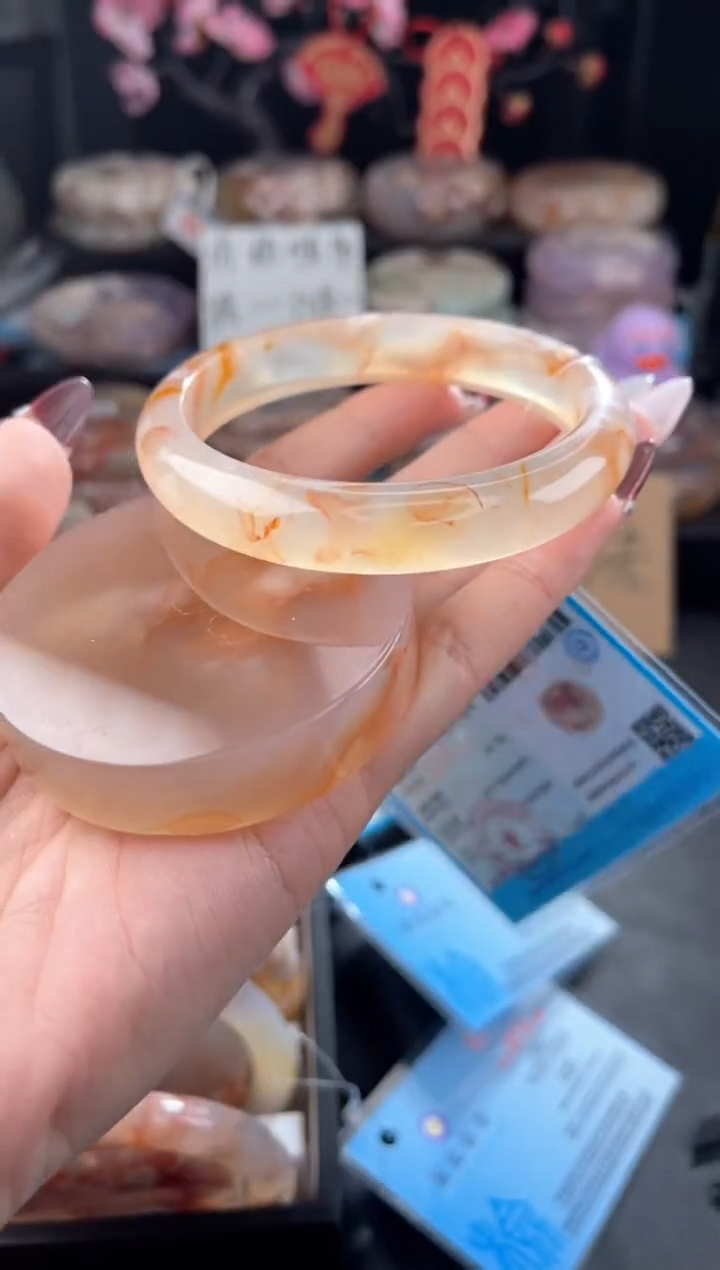 【闪购商品】石英质玉手镯未镶嵌61