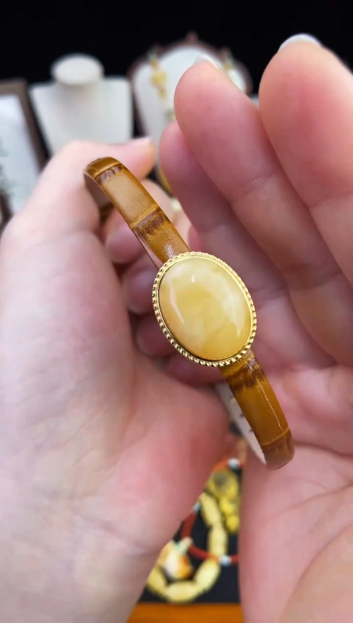 琥珀未镶嵌珠宝奇石柒月