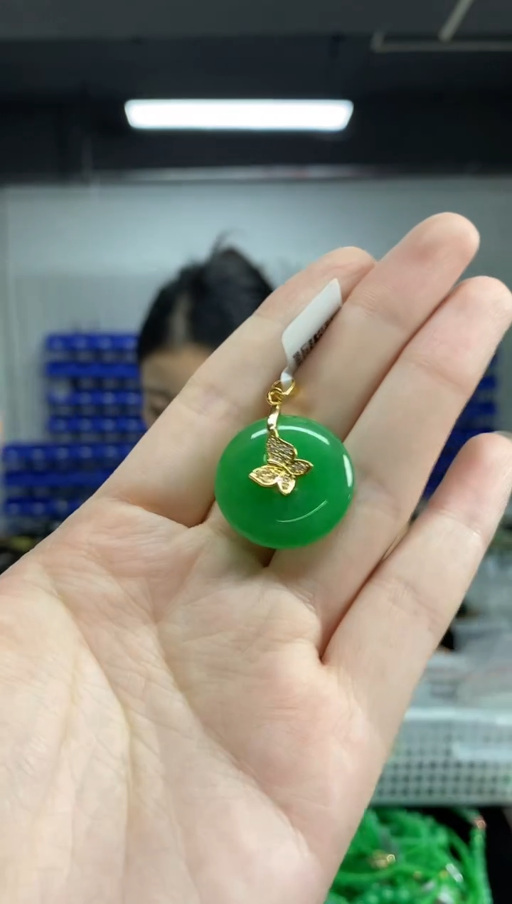 颈饰未镶嵌翡翠闪购链接  多样性发其一颜色微差