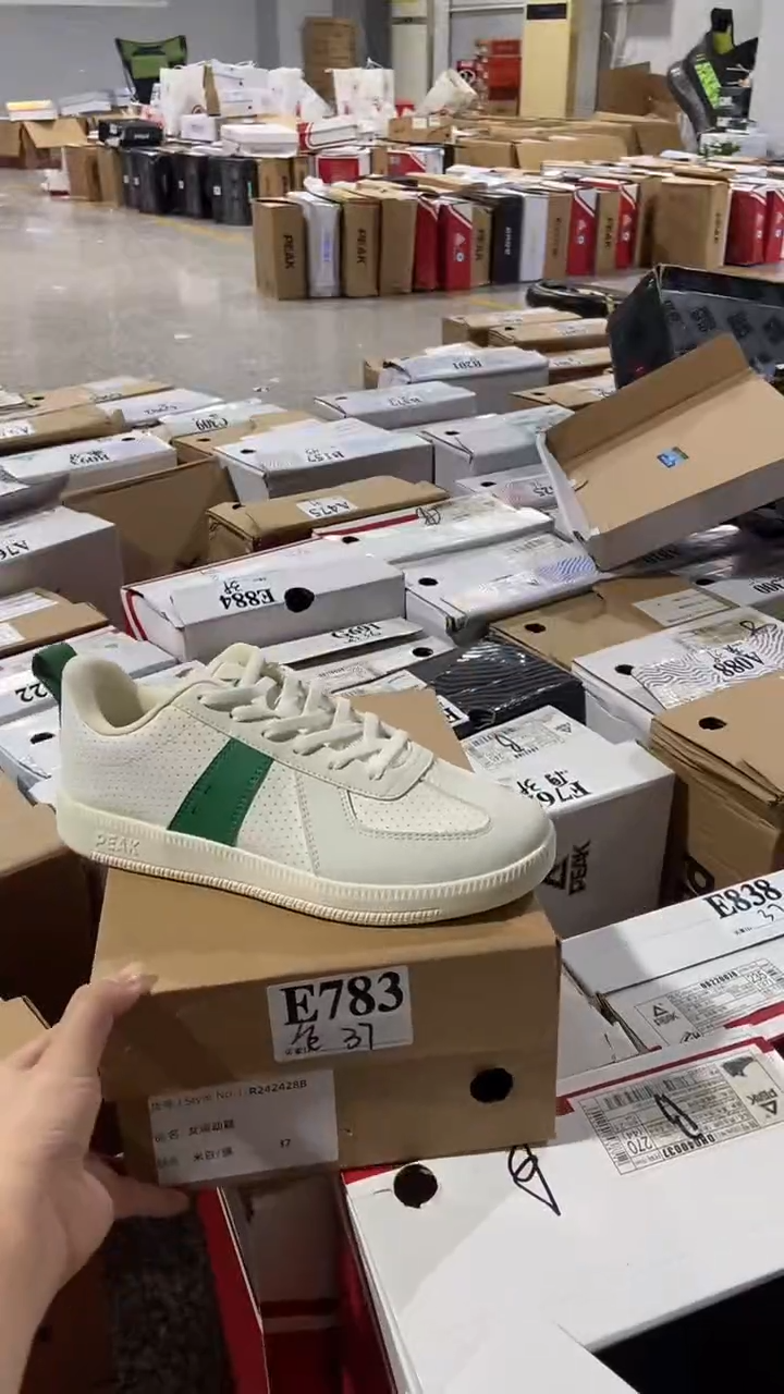 正品匹克库存休闲鞋37