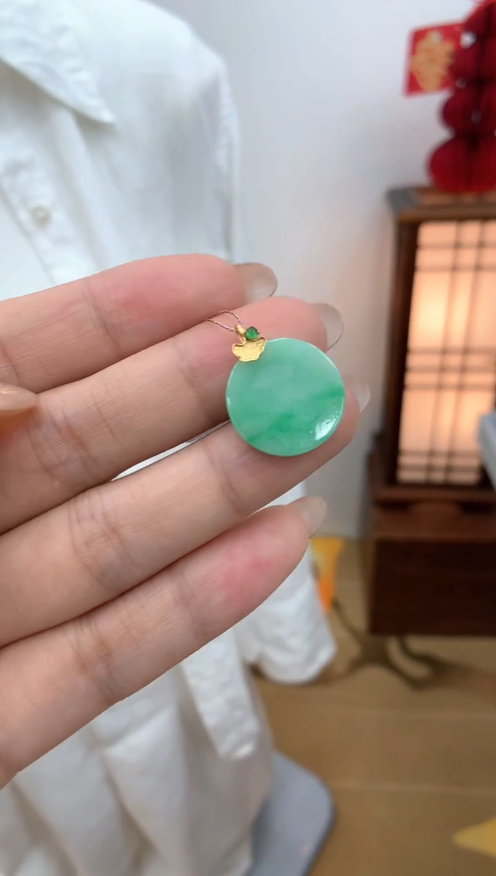 【闪购商品】翡翠颈饰18K金镶嵌无事牌吊坠