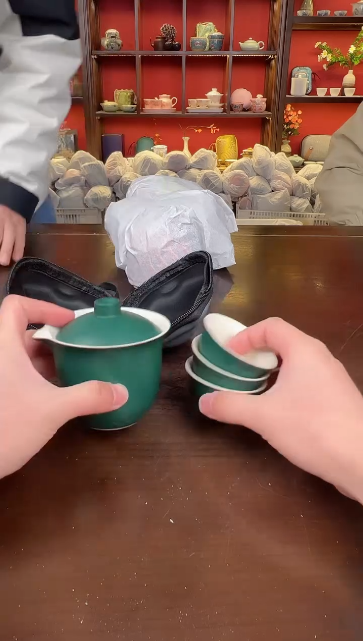 【闪购商品】孔雀绿11111111111111