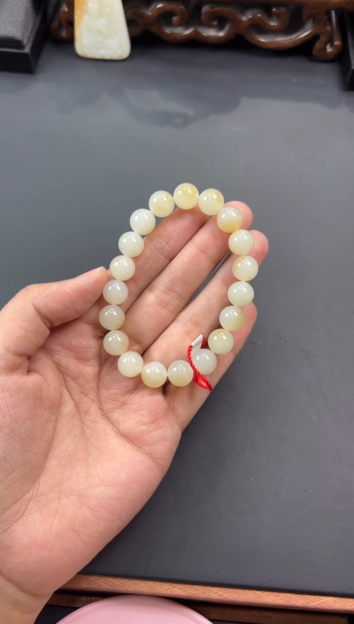 【闪购商品】和田玉手串未镶嵌且末金山微色差卡10