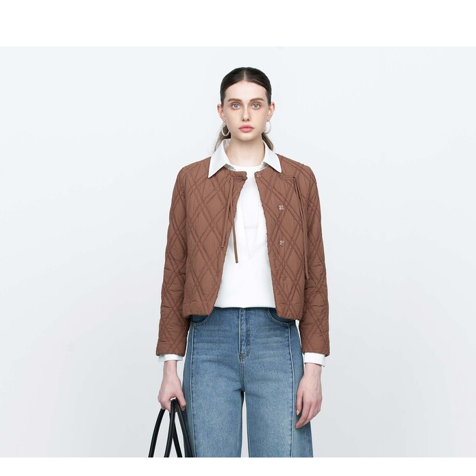 sdeer圣迪奥女装时尚复古圆领菱格新中式盘扣棉服S24462302