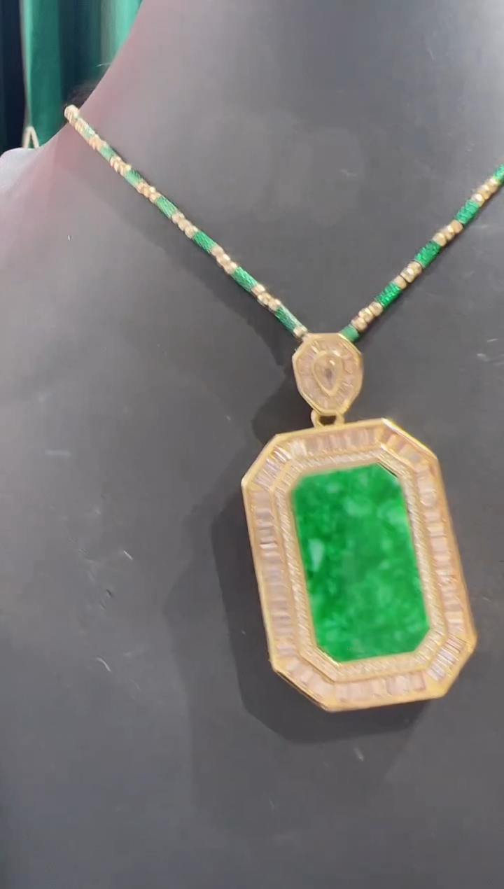 翡翠银S925镶嵌颈饰8888888888
