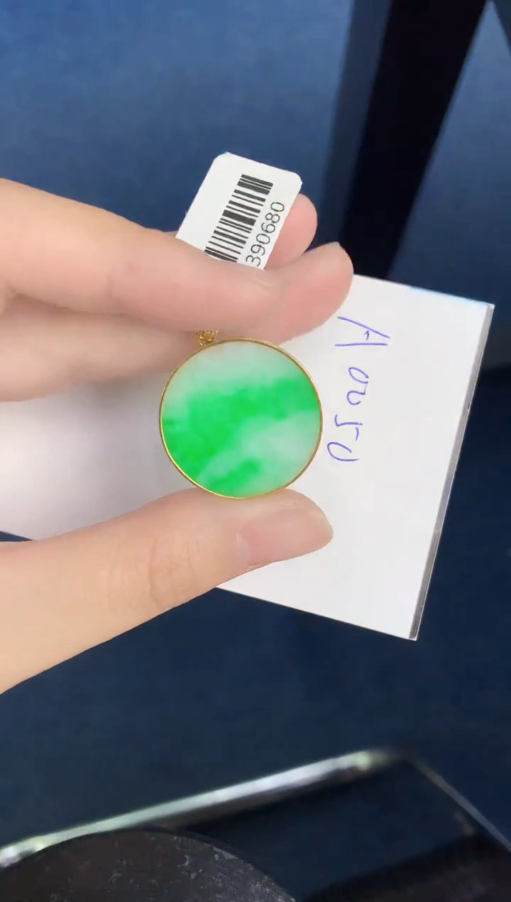 【闪购商品】翡翠颈饰18K金镶嵌000000000